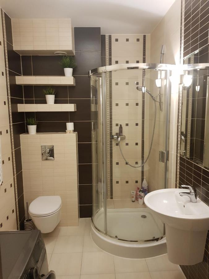 Apartament Zeta Park Centrum Ustroń Exteriör bild